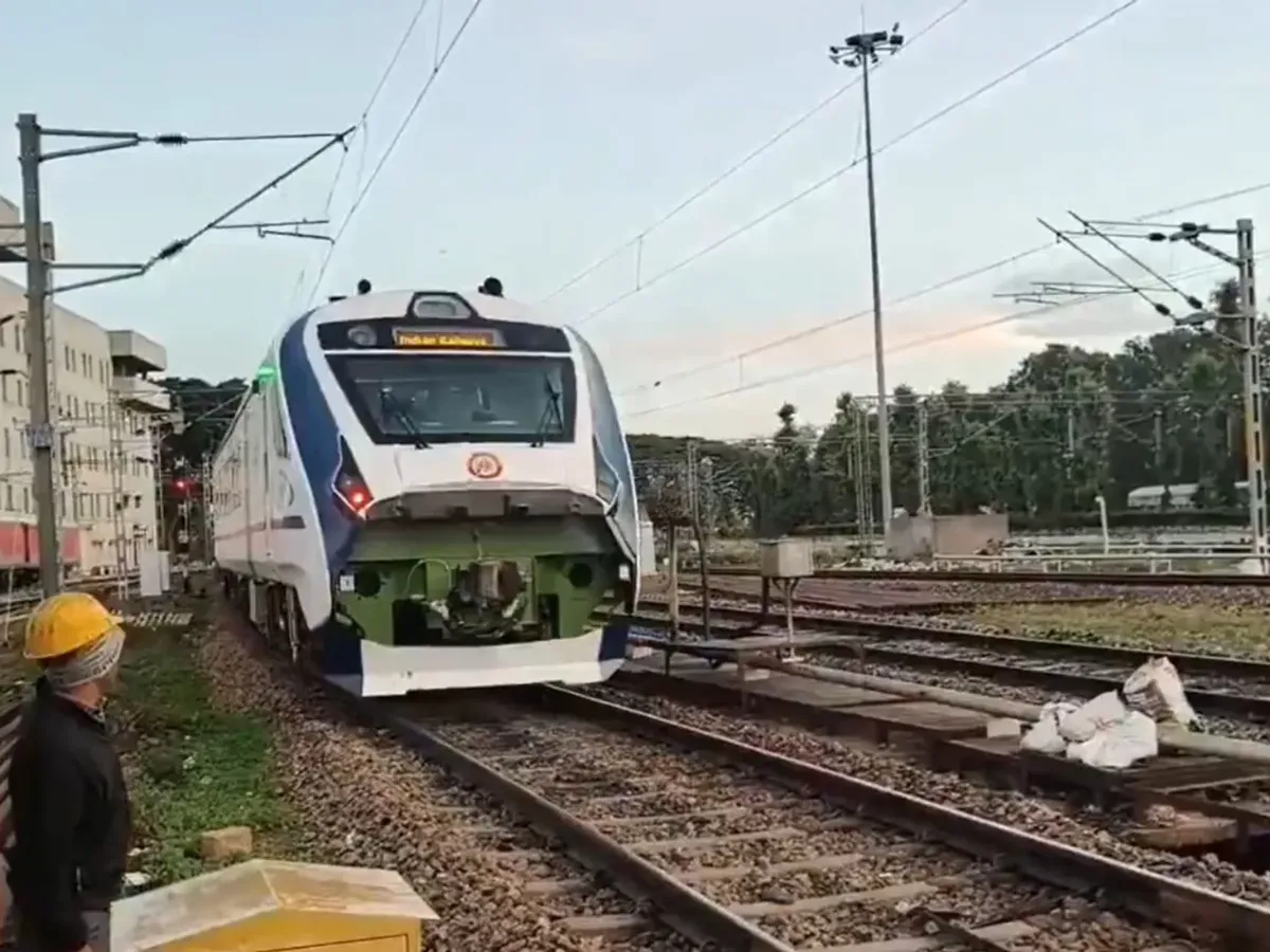 മംഗളൂരുവിൽ അവസാനിപ്പിക്കരുത്; മലബാറിലേക്ക് എത്തണം ബംഗളൂരു–മംഗളൂരു വന്ദേഭാരത്
